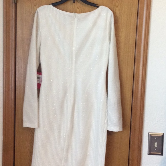 Vince Camuto dress size 6 NWT - Picture 3 of 7